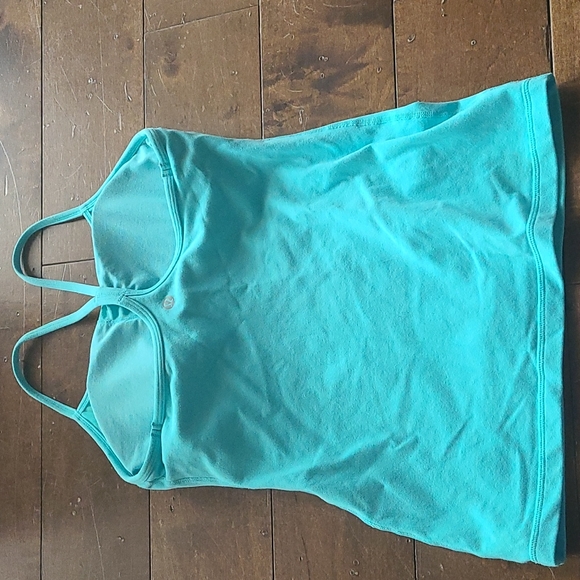 Sz 4 Lululemon tank top lot - Picture 3 of 4